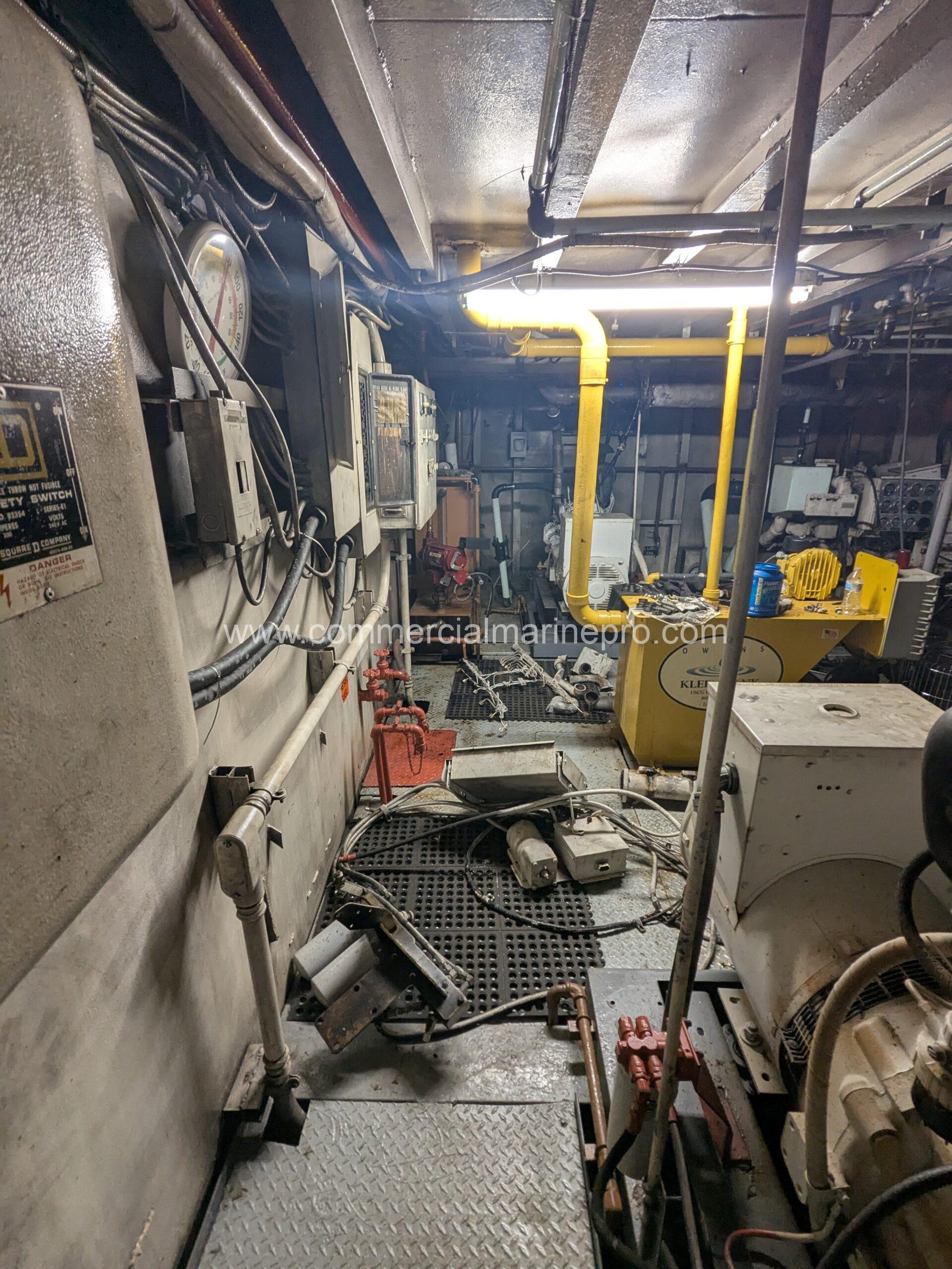 1250HP Push Boat Twin Screw