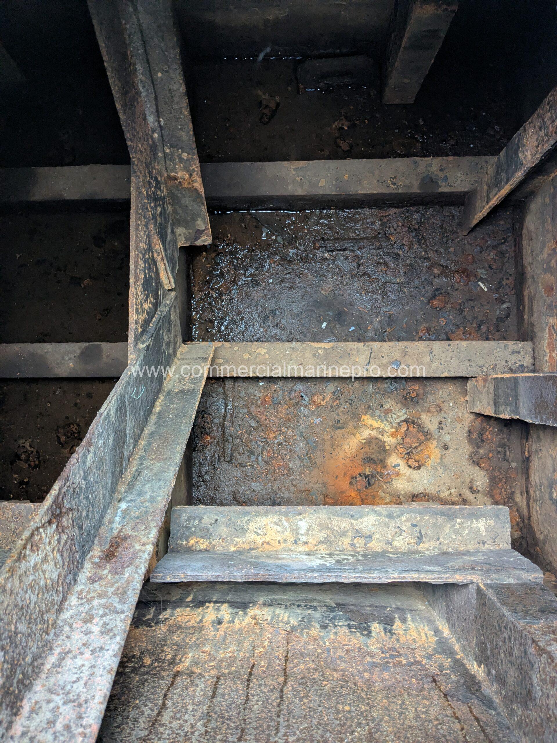 1250HP Push Boat Twin Screw