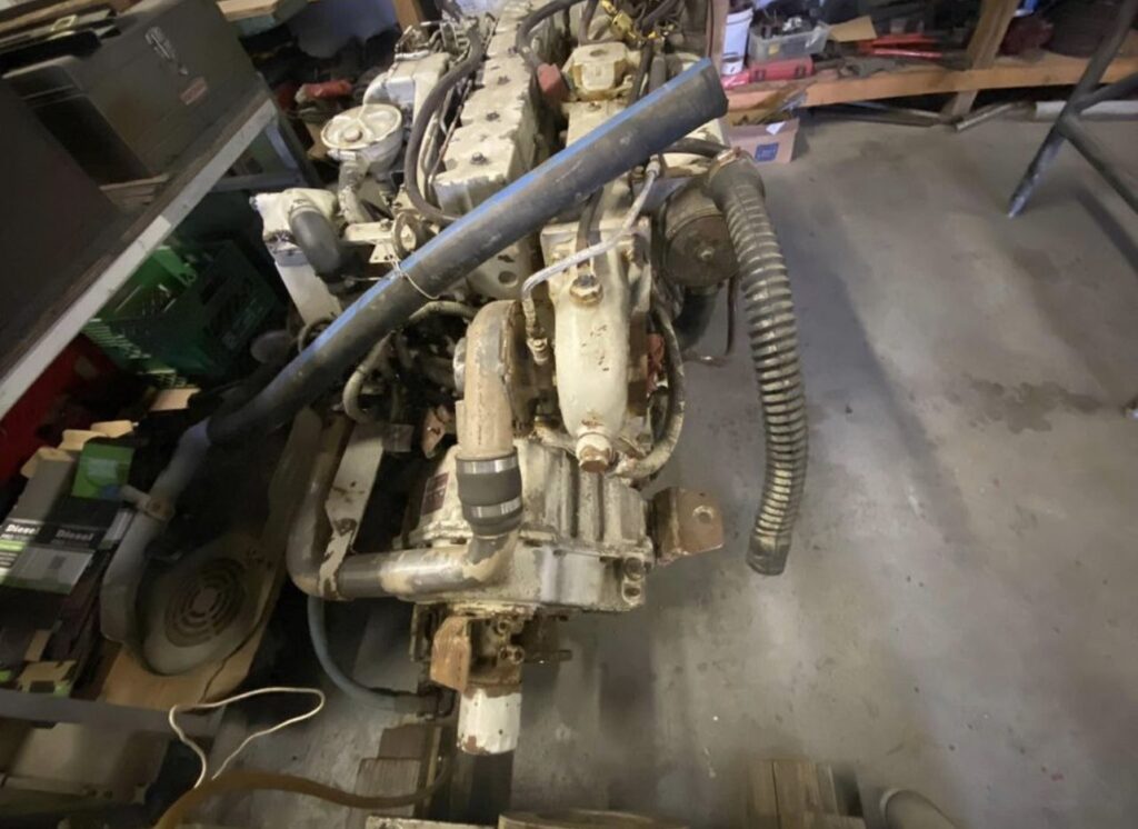 Single Or Pair Cummins 6CTA 8.3 Diamond Series 450 Hp | Commercial ...