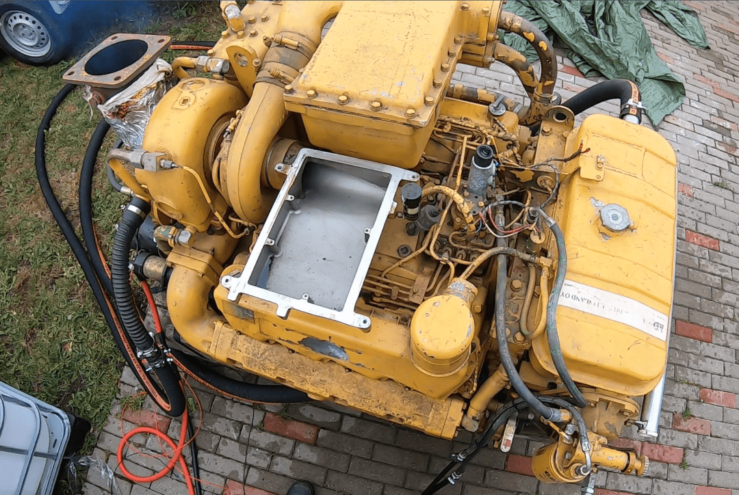 Pairs of CAT 3208 Marine Propulsion Engines 325HP & 425HP