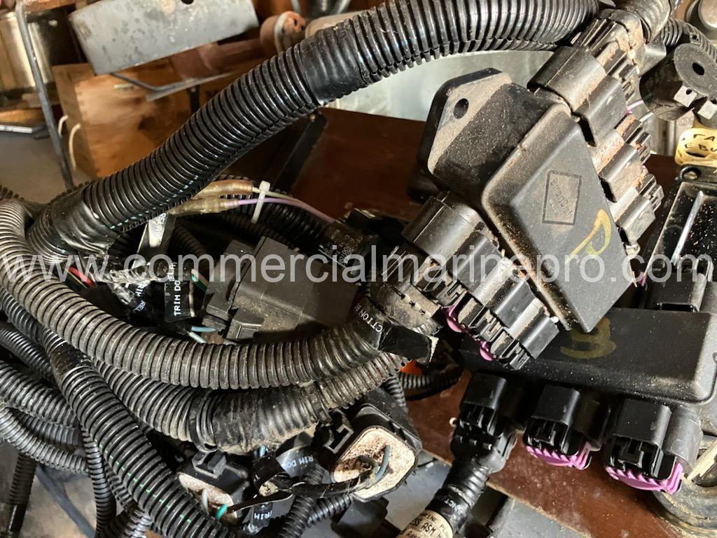 Single or Pair Cummins QSC 8.3 Marine Propulsion Engines - Image 13