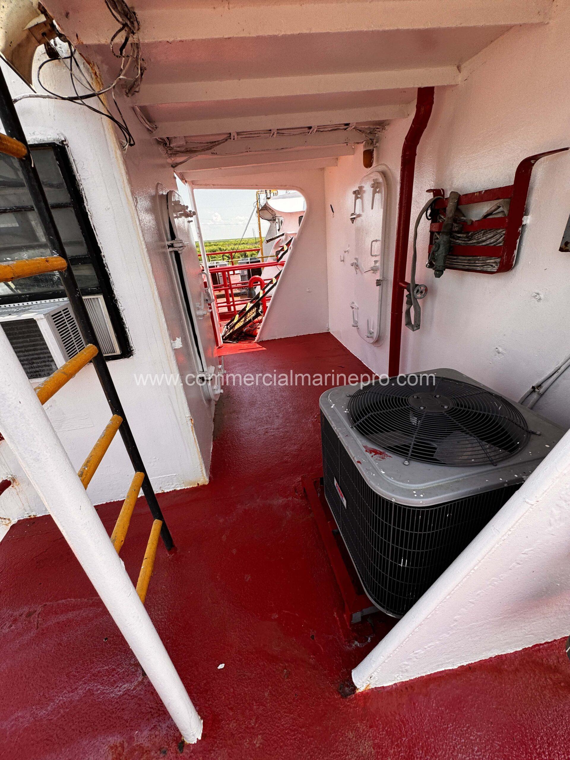 120 ft Utility Supply Vessel