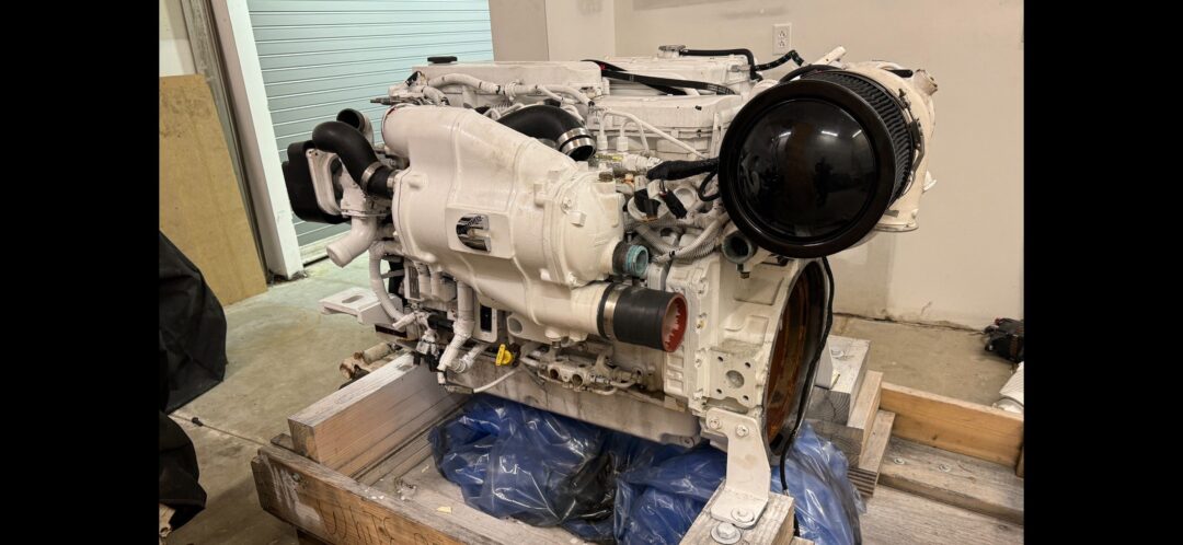 Single Cummins QSB 6.7 Marine Propulsion Engine 540HP