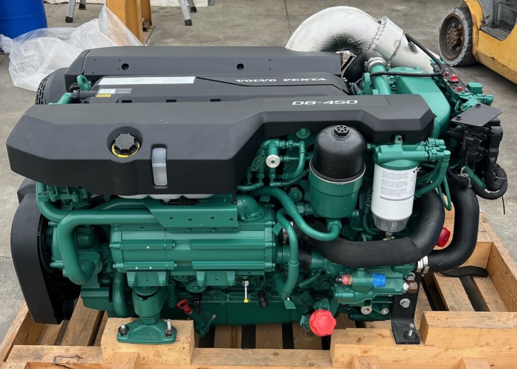 Volvo 72 D8-450 Marine Propulsion Engine | Commercial Marine Pro