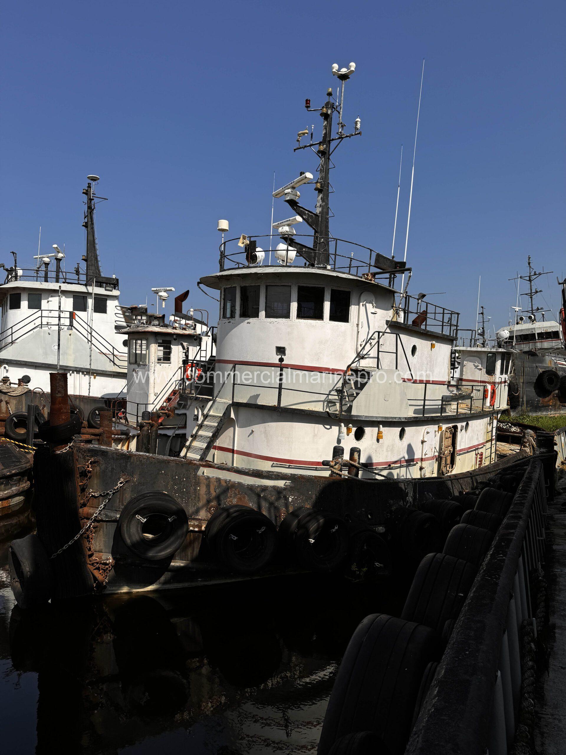 3600 Hp Model Bow Tugboat - - Image 14