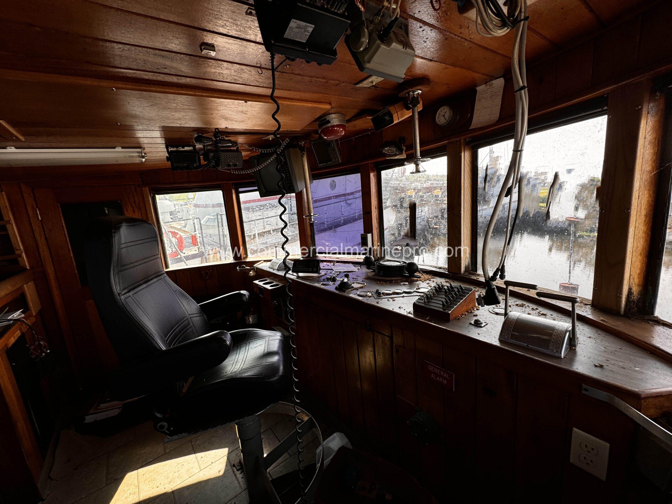 3600 Hp Model Bow Tugboat - - Image 26