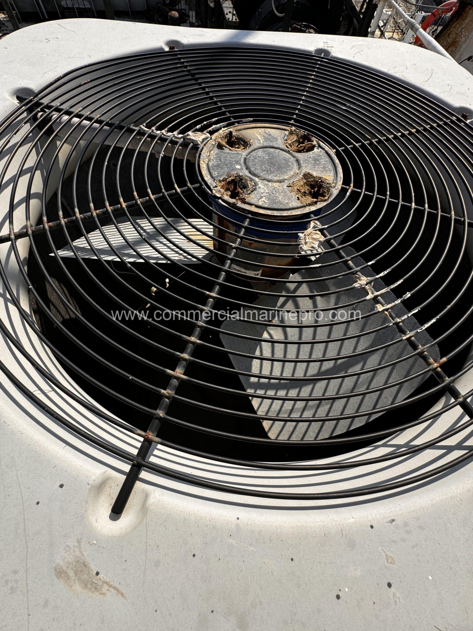 3600 Hp Model Bow Tugboat - - Image 49