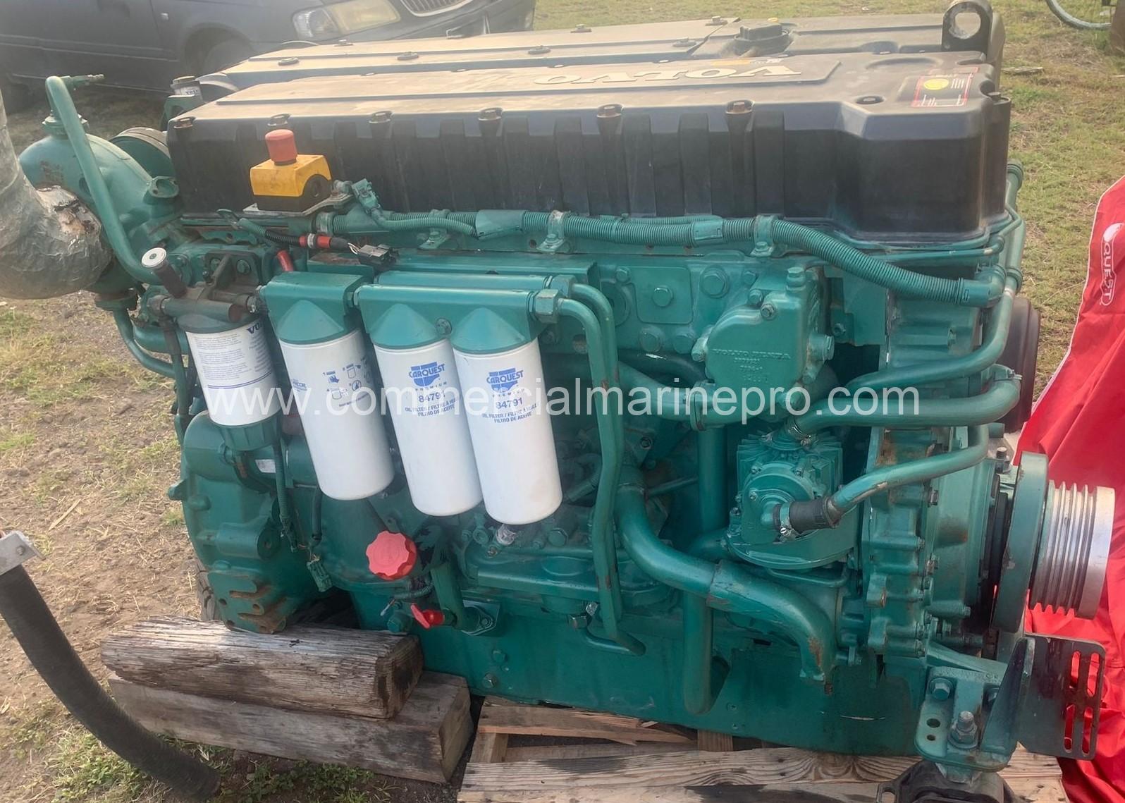 Pair Volvo D12 Marine Engines - 552hp - Heavy Duty Rated