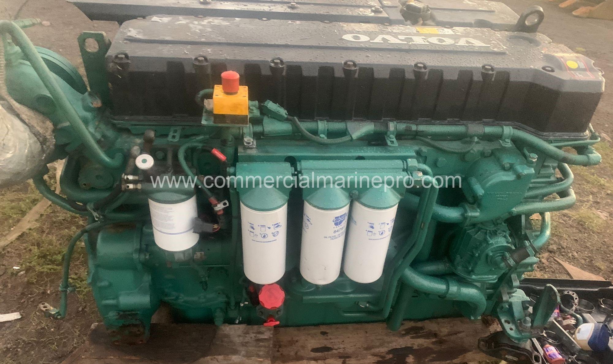 Pair Volvo D12 Marine Engines - 552hp - Heavy Duty Rated