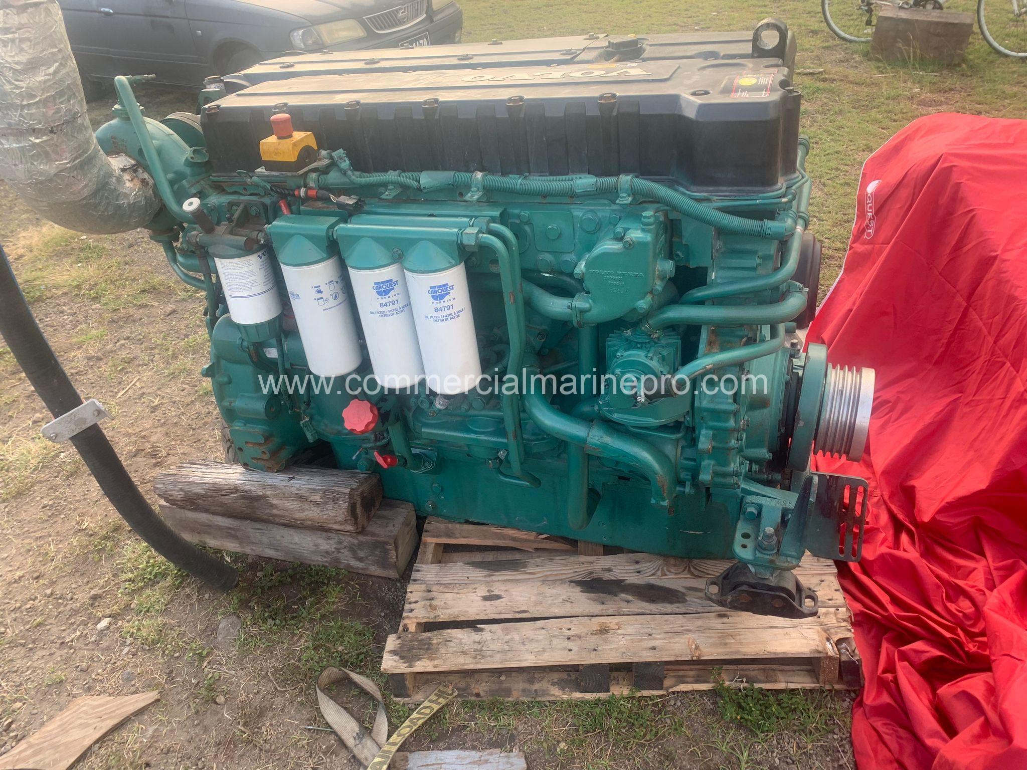 Pair Volvo D12 Marine Engines - 552hp - Heavy Duty Rated