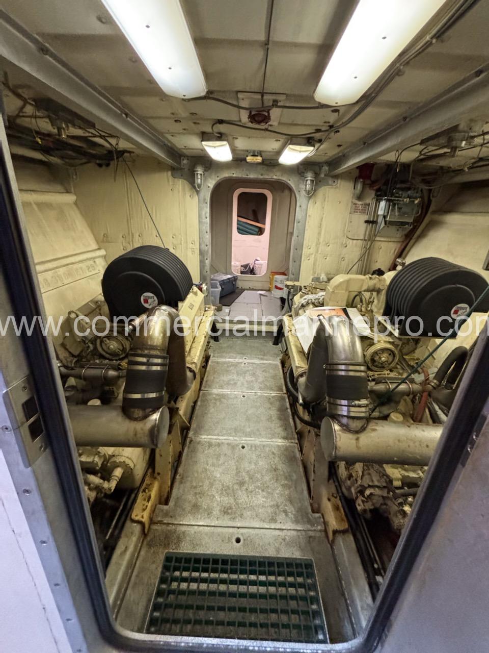 Pair Of Cummins V903 325HP Marine Engines - Low Hours - Image 2