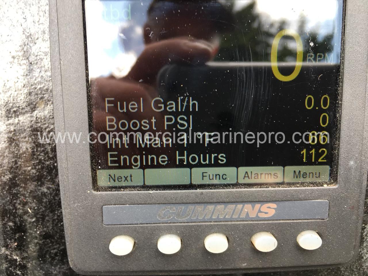 Single Cummins QSC Marine Propulsion Engine 550HP