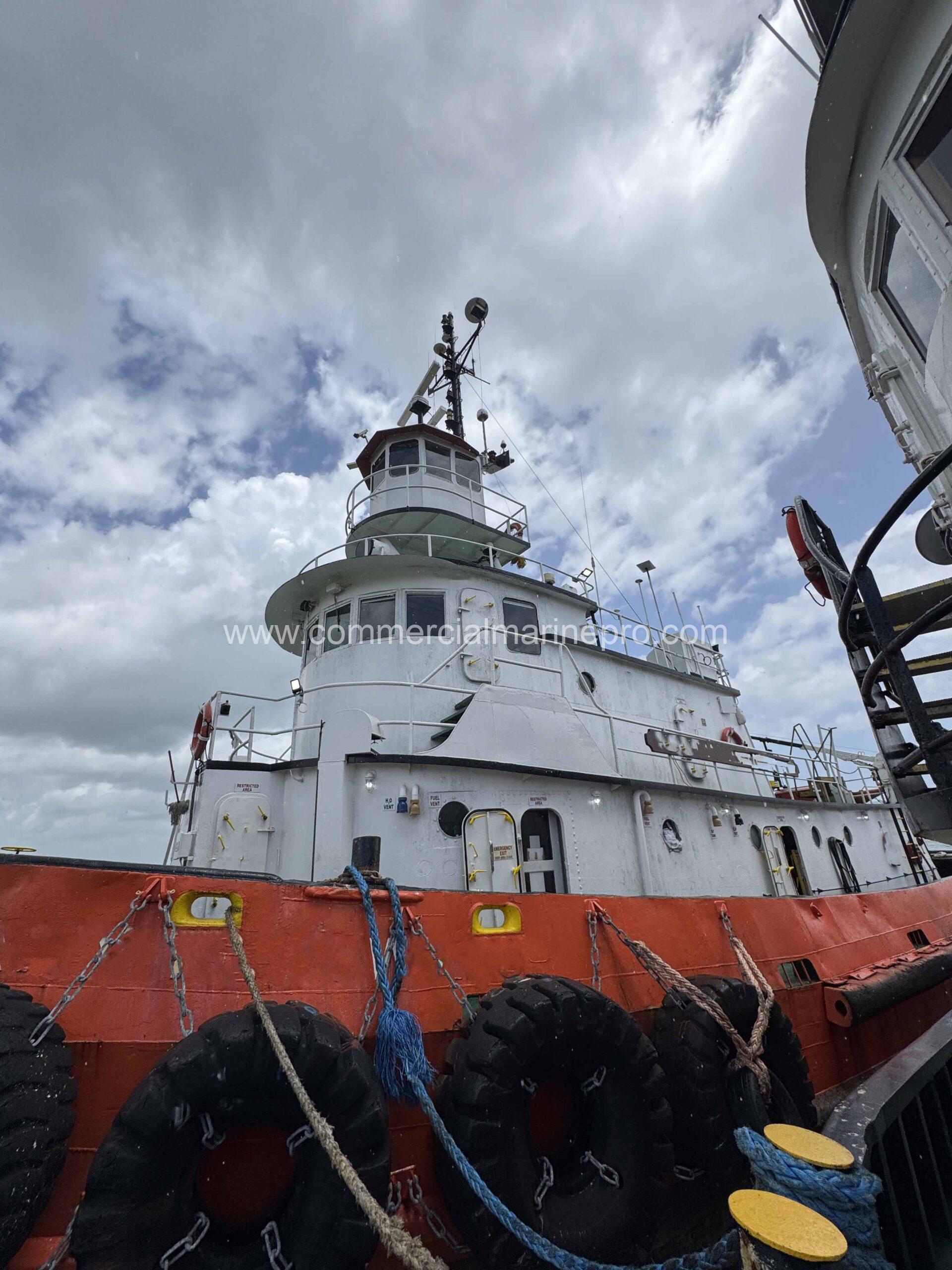 2500hp Model Bow Tug and 5000MT Binwall RORO Barge - Image 75