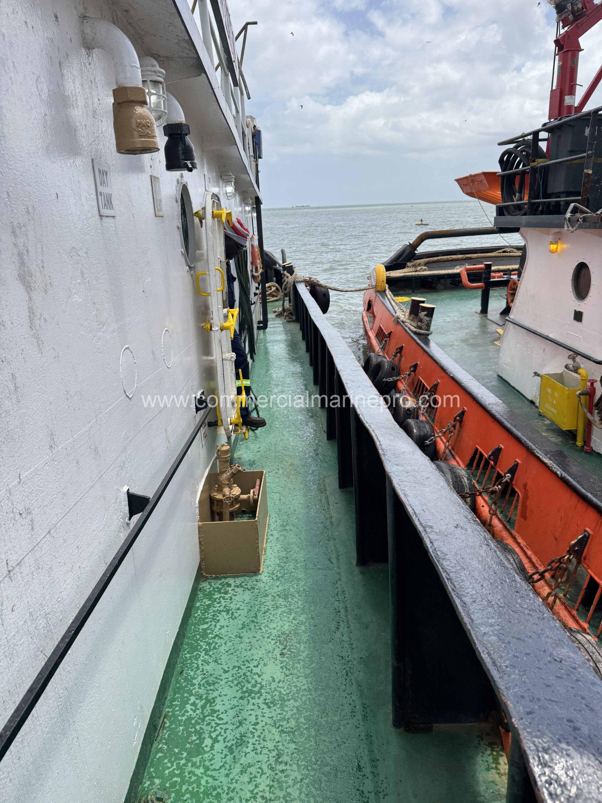 2500hp Model Bow Tug and 5000MT Binwall RORO Barge - Image 70