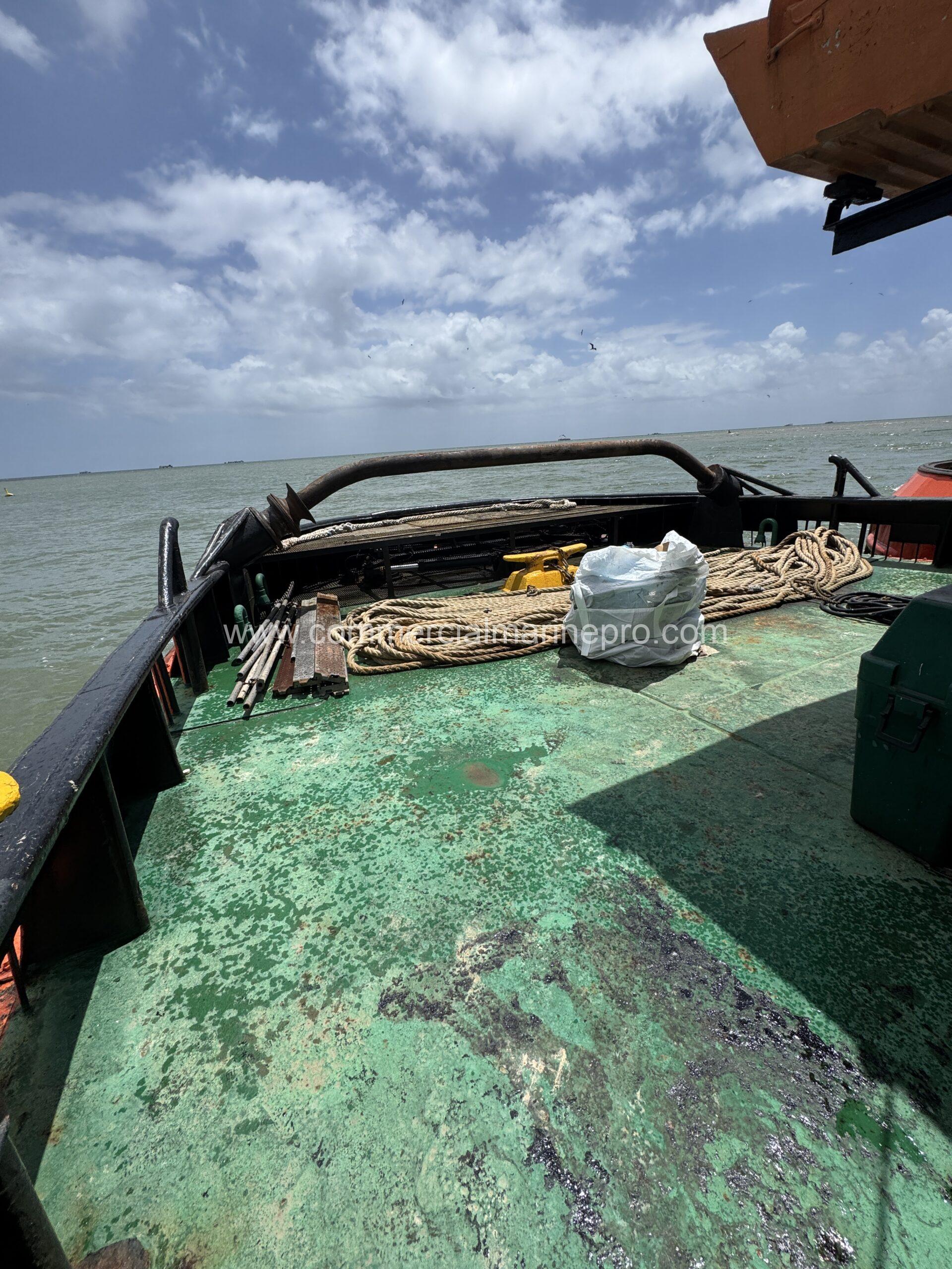 2500hp Model Bow Tug and 5000MT Binwall RORO Barge - Image 59