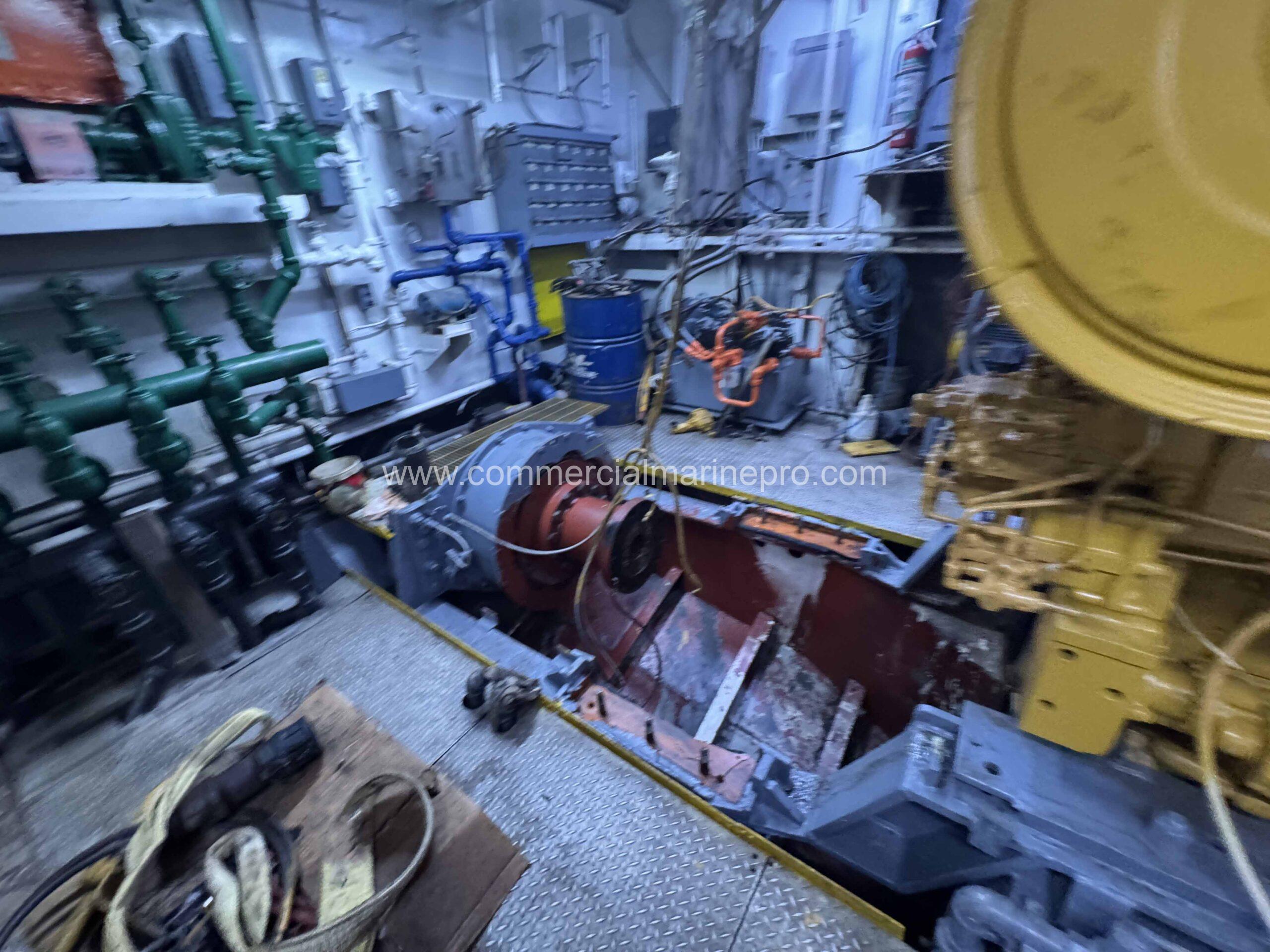 2500hp Model Bow Tug and 5000MT Binwall RORO Barge - Image 44