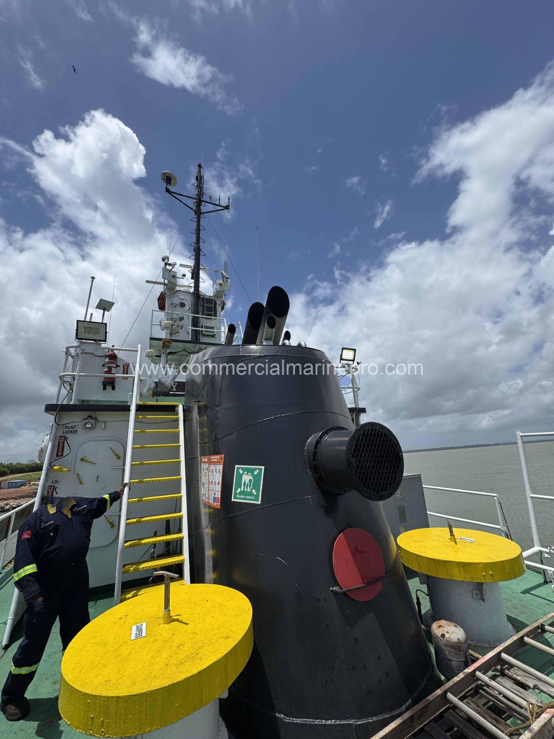 2500hp Model Bow Tug and 5000MT Binwall RORO Barge - Image 13