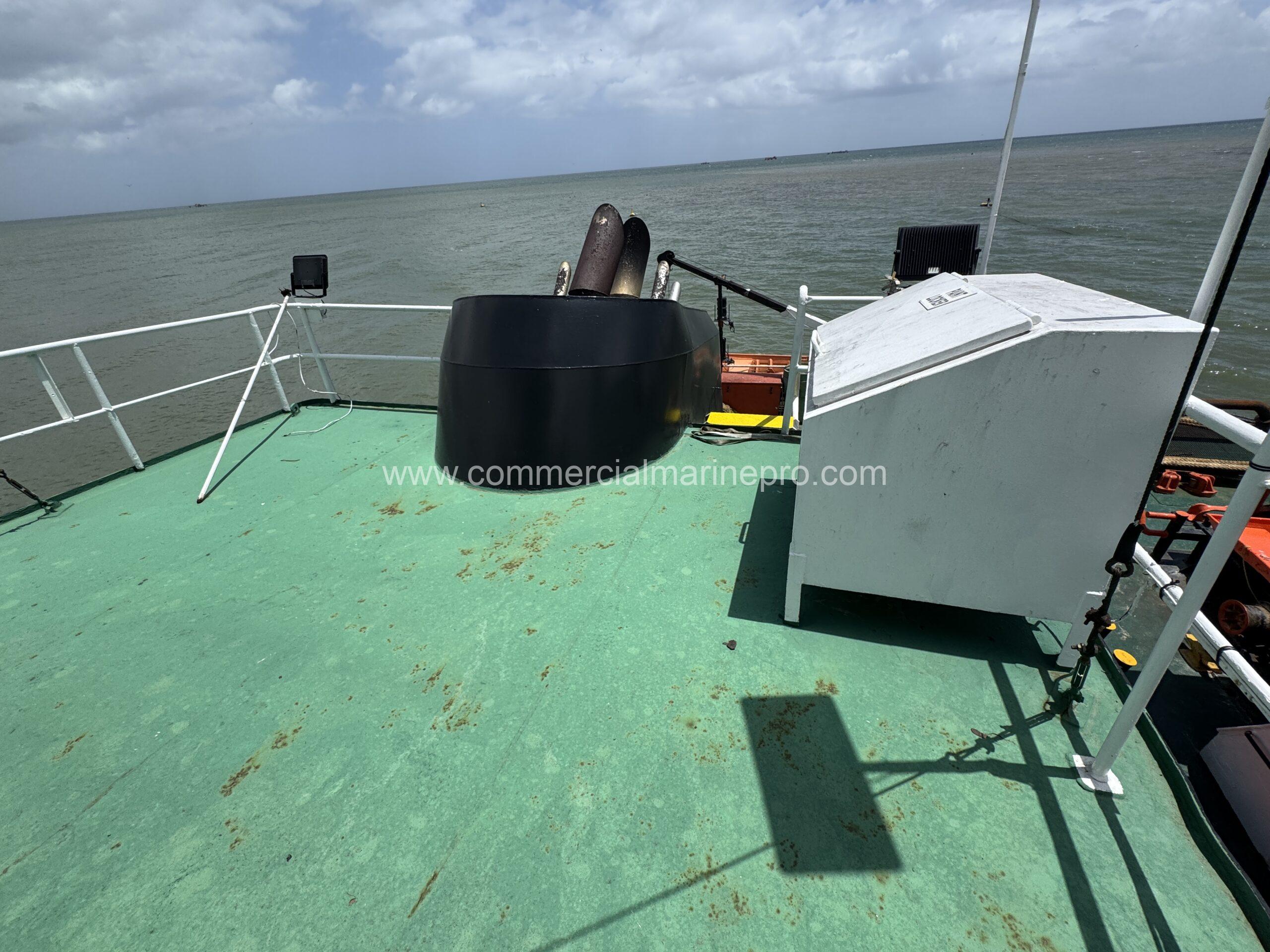2500hp Model Bow Tug and 5000MT Binwall RORO Barge - Image 11