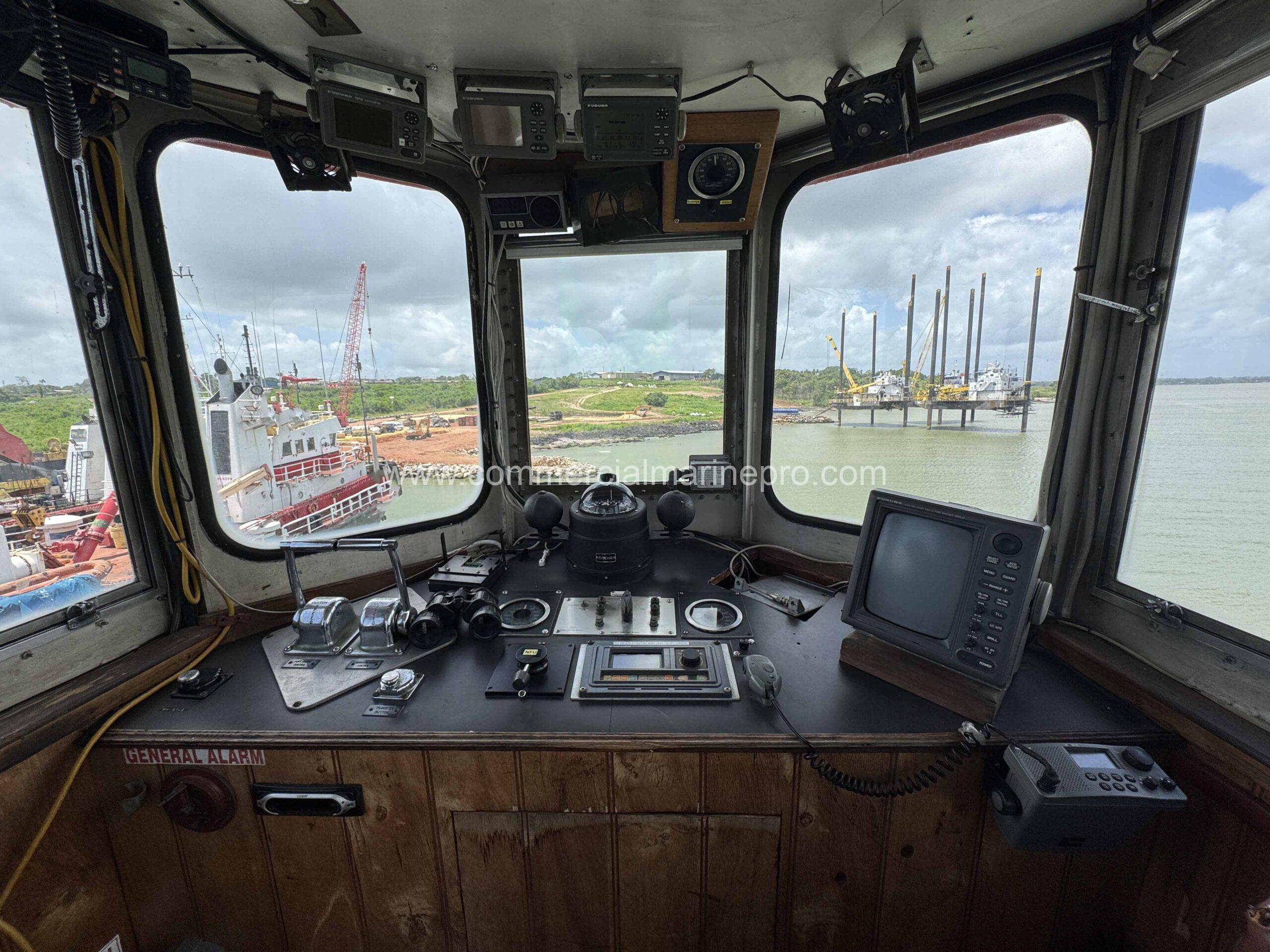 2500hp Model Bow Tug and 5000MT Binwall RORO Barge - Image 9