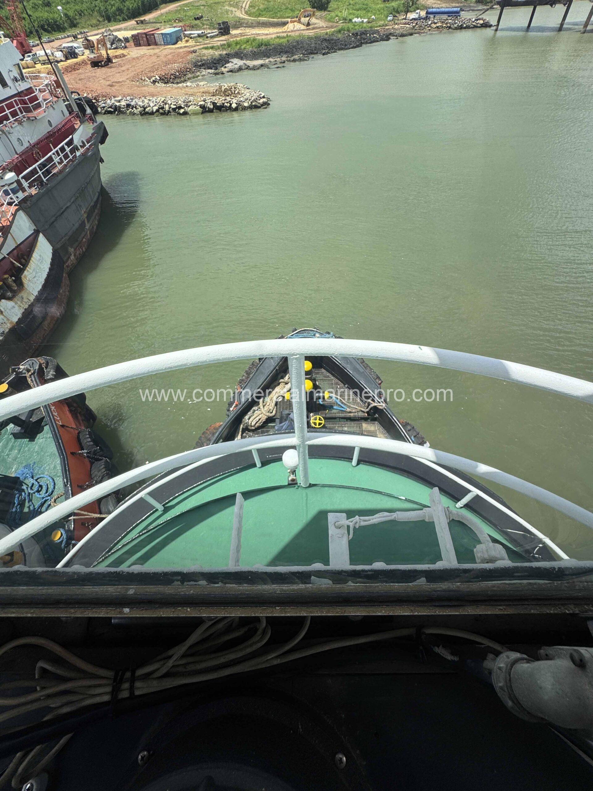 2500hp Model Bow Tug and 5000MT Binwall RORO Barge - Image 6