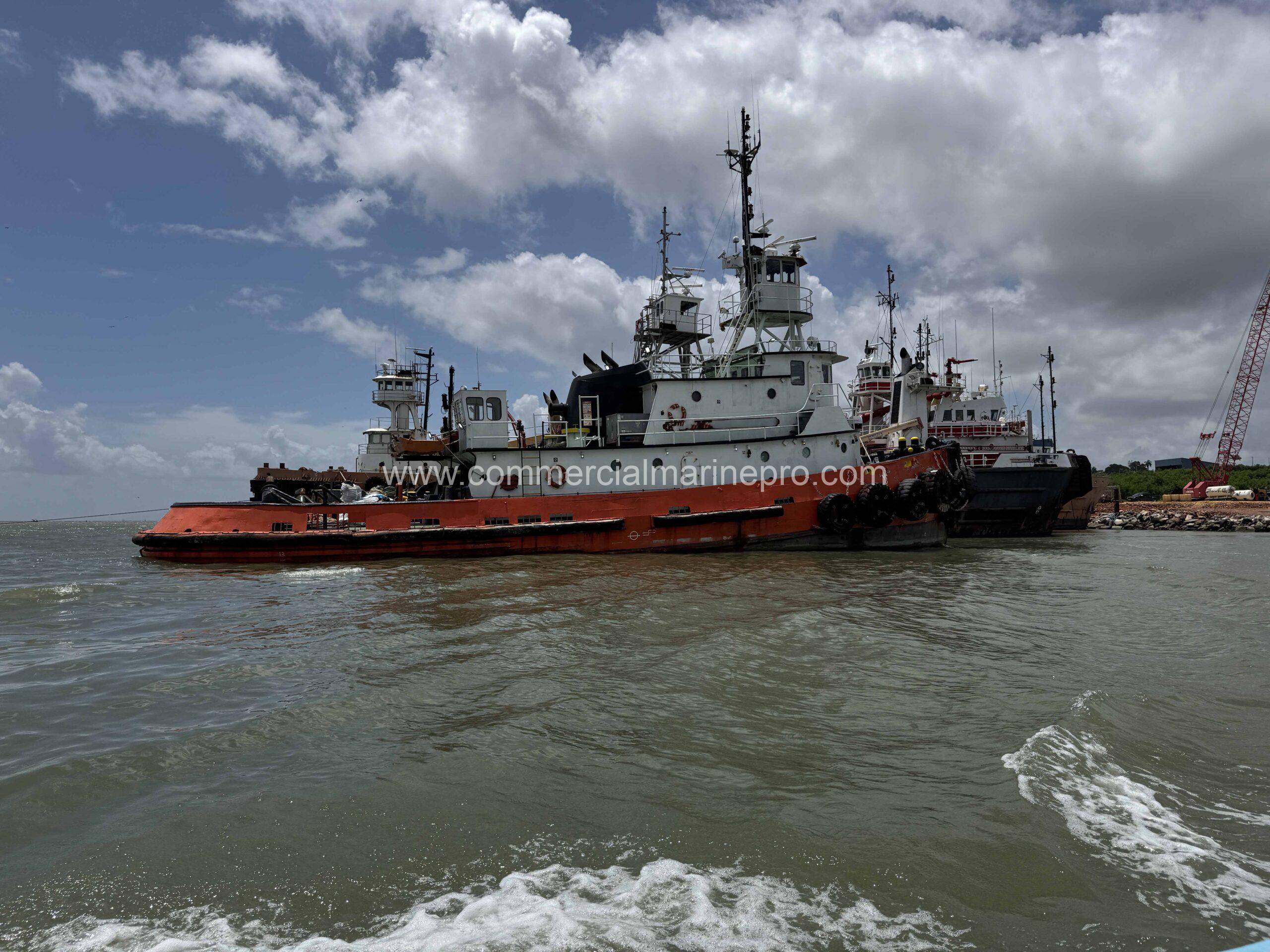2500hp Model Bow Tug and 5000MT Binwall RORO Barge - Image 4