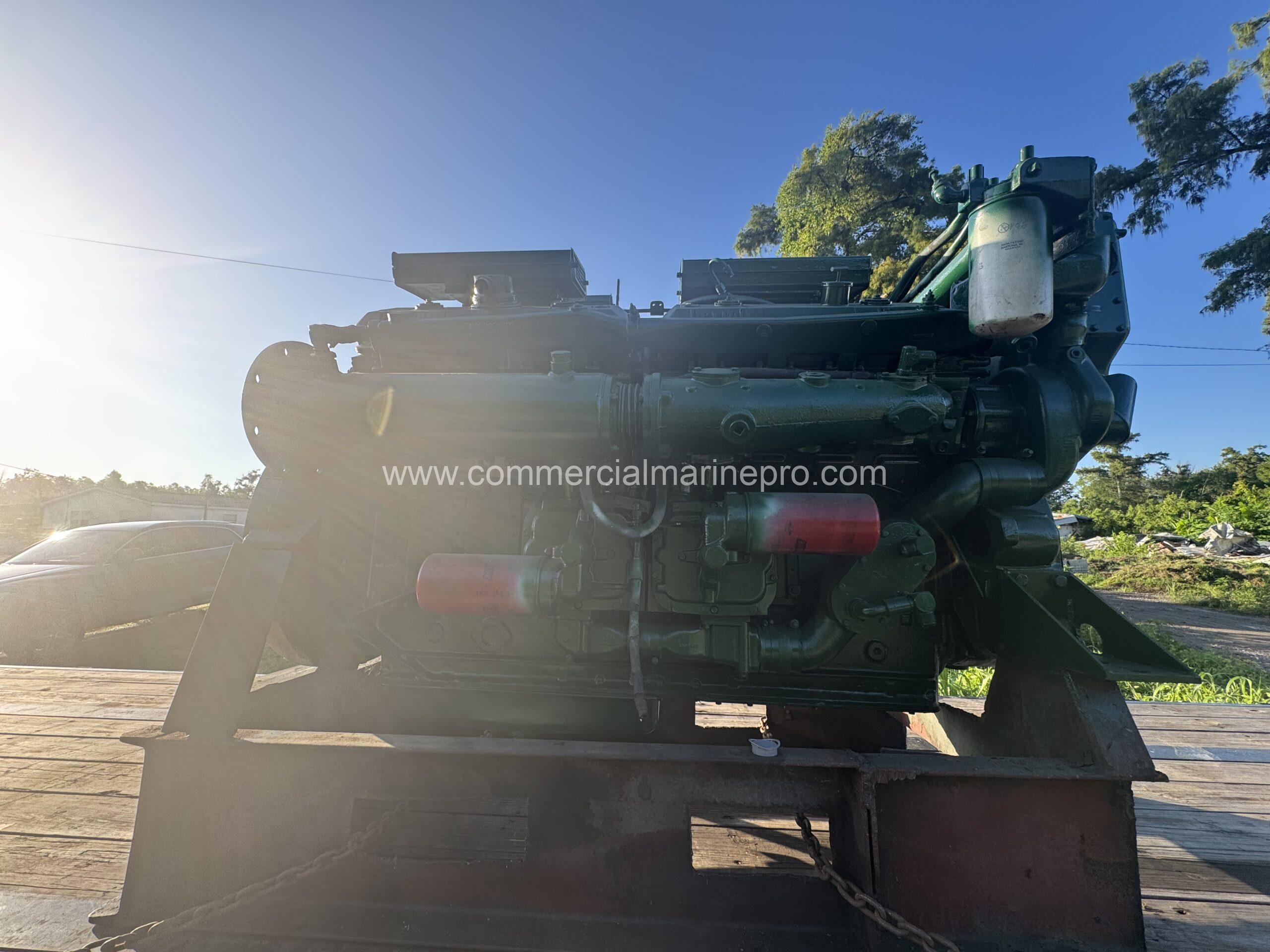 Detroit 16v71 Natural Marine Engine - Running take out - Image 9