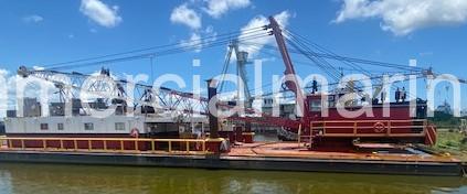 130'x39'x8'.5" Crane Barge with Crew Accommodations - Image 2