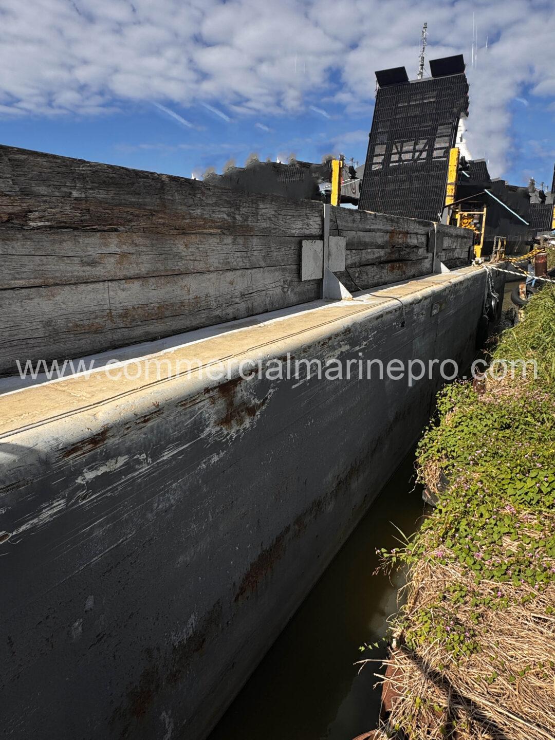 195 ft Ramp Barge