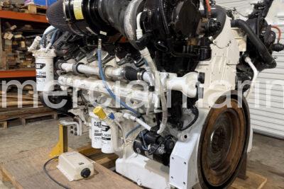 (2) CAT C32 Marine Engines - Running take outs