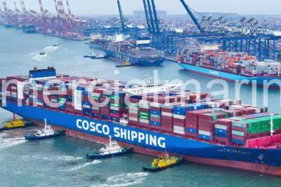 Container ship