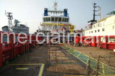 (OSV) combined with Salvage Ship