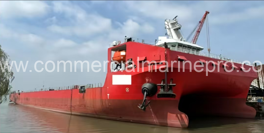 14,000 DWT Cargo Ship