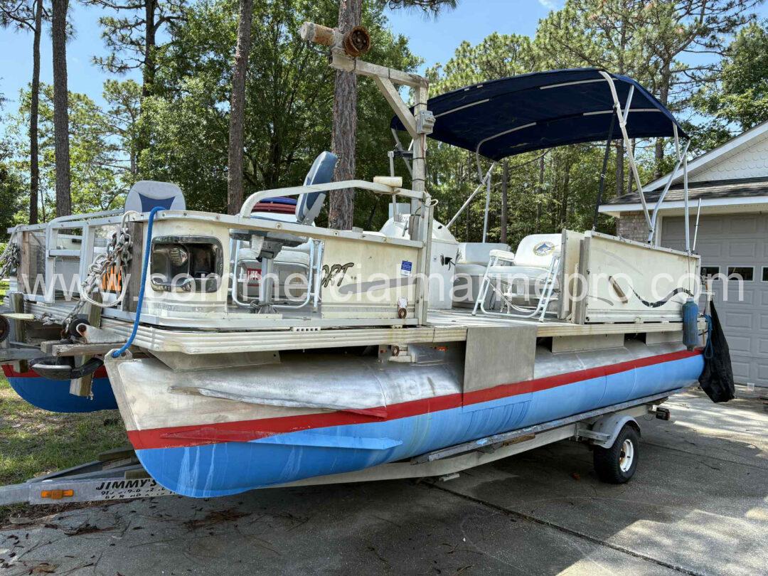 '06' 24ft Pontoon Boat