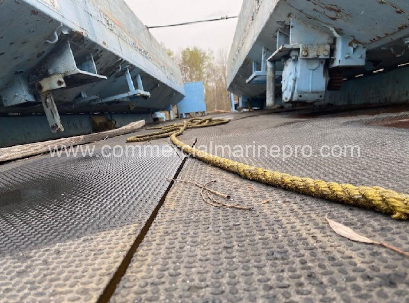 2004 Truckable Barge with Outboard Motors - Image 10