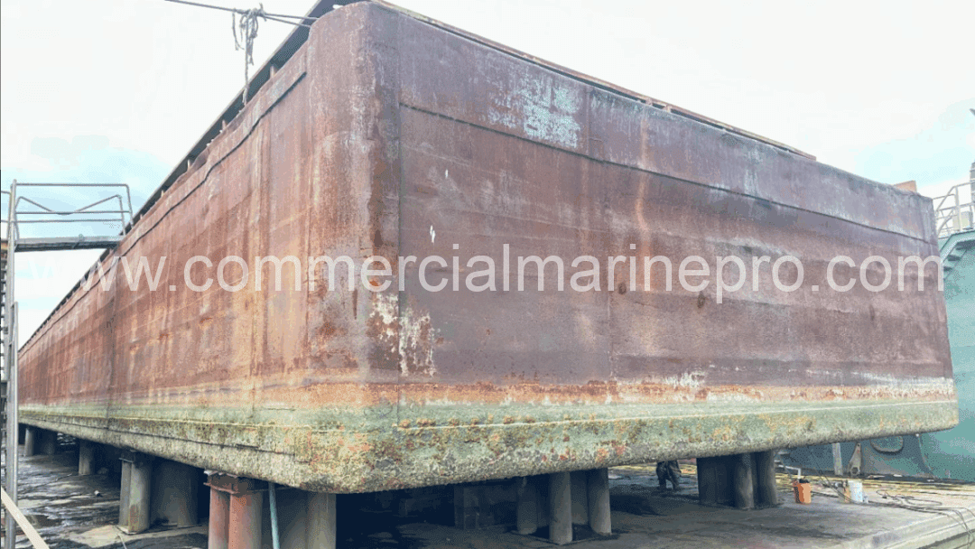 Single 200' x 35' x 12' Hopper Barge