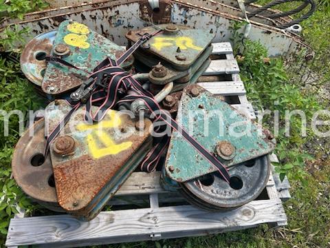 50 AMO Marine Travel Lift