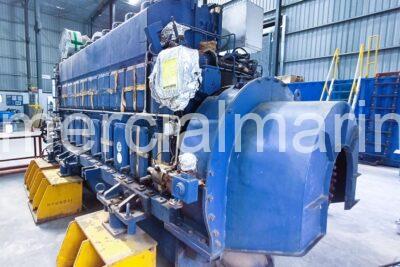 (2) Hyundai Himsen 8H25/33P Marine Propulsion Engines