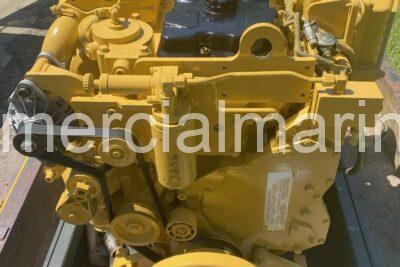 Single CAT C9 Marine Propulsion Engine