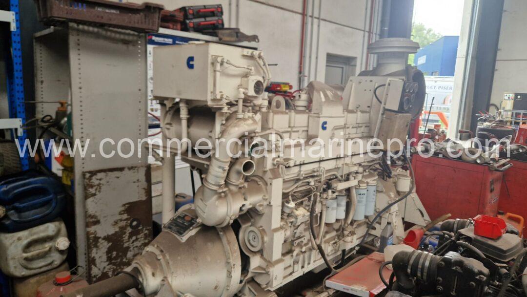 Single Cummins KT19 M Marine Propulsion Engine