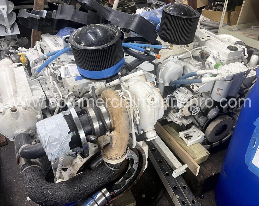 Pair Cummins QSB 6.7 Marine Propulsion Engines