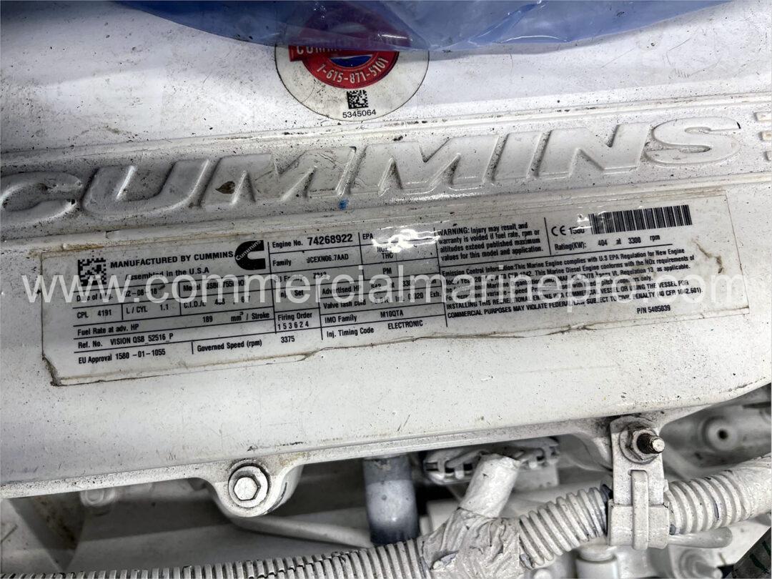 Pair Cummins QSB 6.7 Marine Propulsion Engines