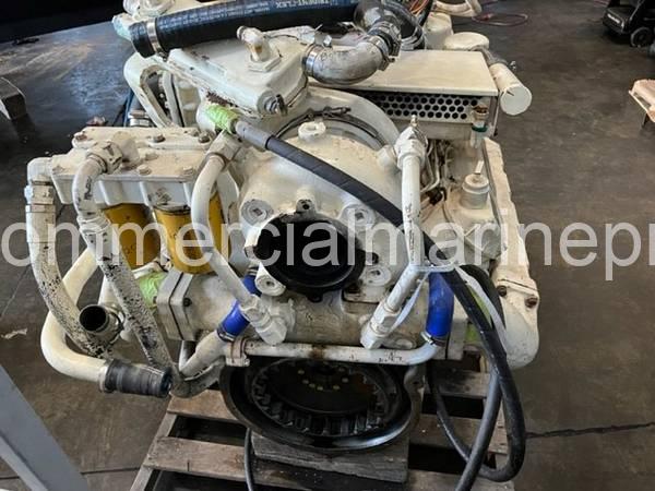 (2) Caterpillar 3208TA (375 HP) Marine Engines - Image 2