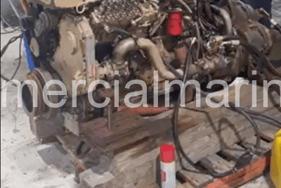 Single Cummins 6BTA Marine Propulsion Engine