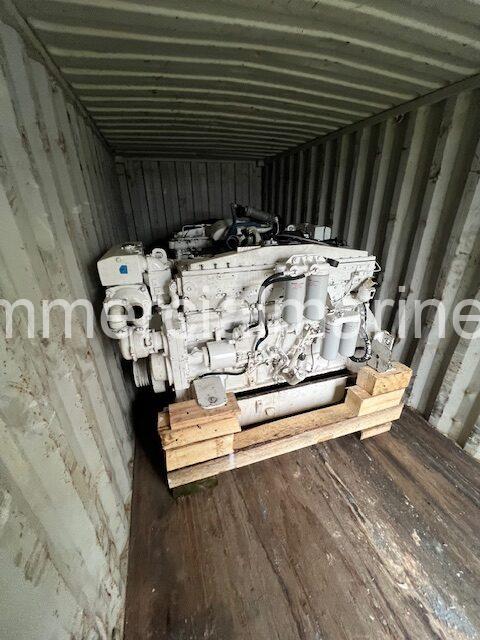 6170 Lugger Marine Engines w Assorted Parts