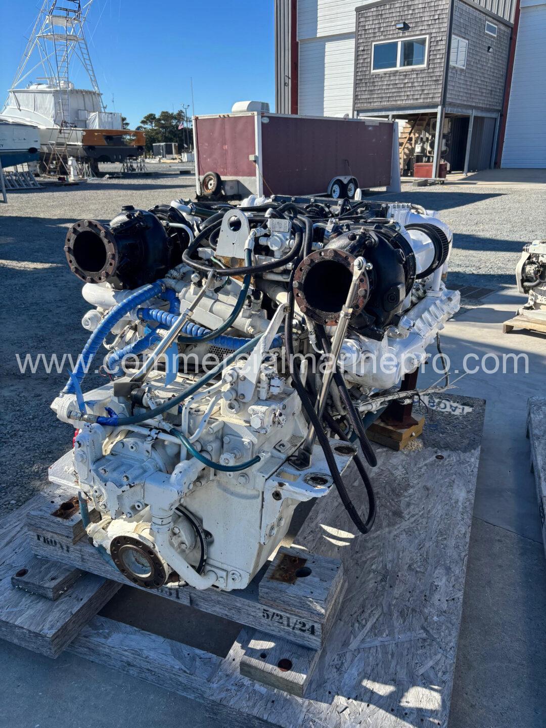 (2) MAN D2842LE404 Marine Engine w ZF gears 2:1 ratio / black boxes ...