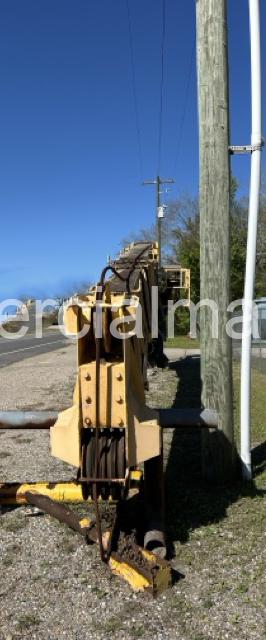 Nautilus Pedestal Mount Crane - Model 35B4A - 50 (50 ft Max Radius) - Used good condition - Image 7