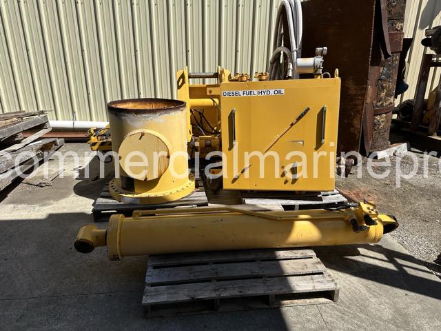 Nautilus Pedestal Mount Crane - Model 35B4A - 50 (50 ft Max Radius) - Used good condition - Image 11