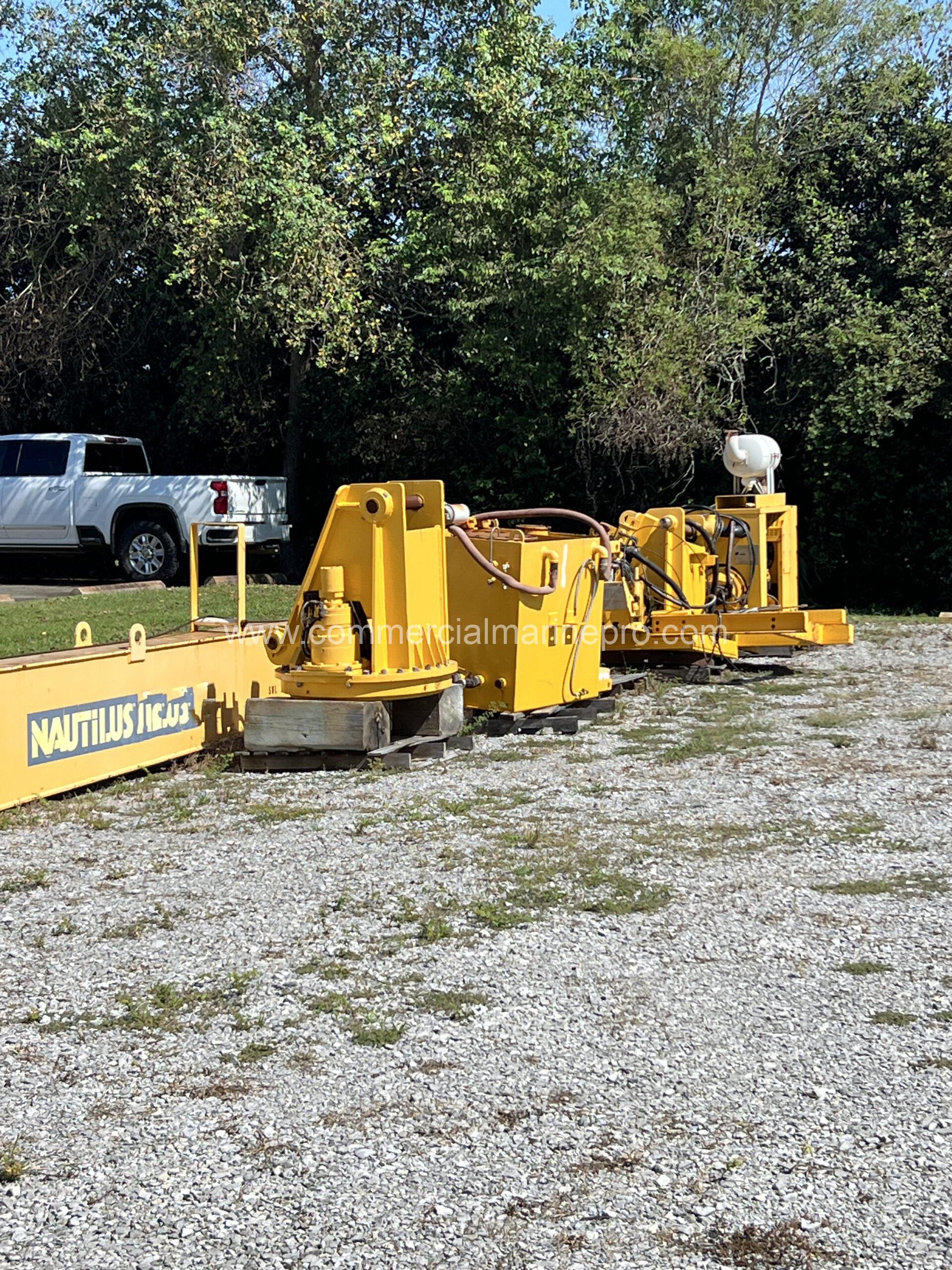 Nautilus Pedestal Mount Crane - Model 35B4A - 50 (50 ft Max Radius) - Used good condition - Image 13