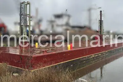 130'x32'x7'Â Spud Barge