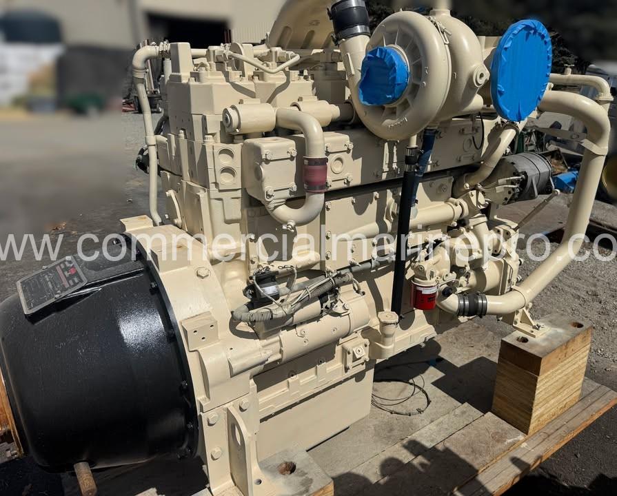 Pair Cummins QSK19 Marine Propulsion Engines